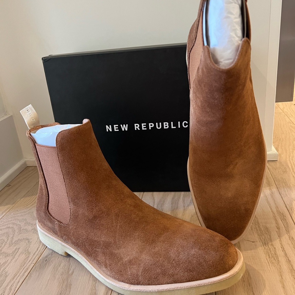 Men's Tan Suede Chelsea Boots